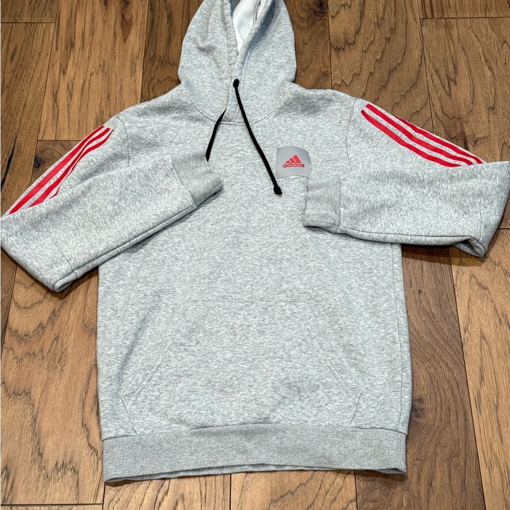 Adidas Men’s‎ Gray Hoodie with Red Accents Size Small
